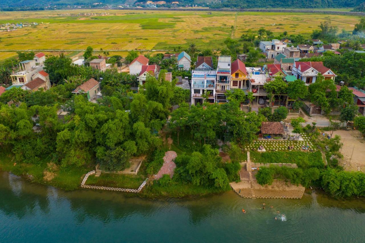 Fami Homestay Phong Nha Exterior foto